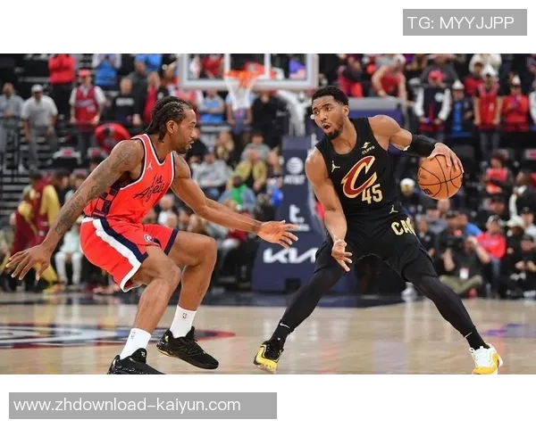 快船与雷霆激战正酣谁能在这场对决中笑到最后