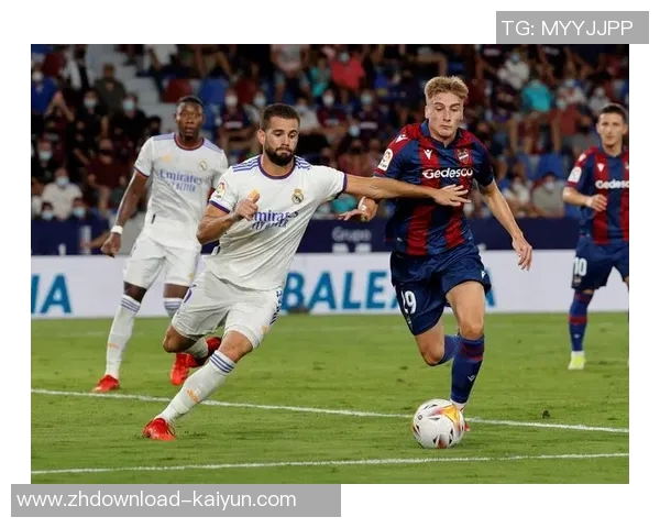 皇马主场迎战莱万特争夺西甲冠军关键三分之战